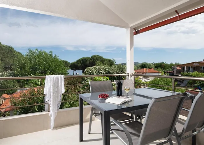 Estell Apartments